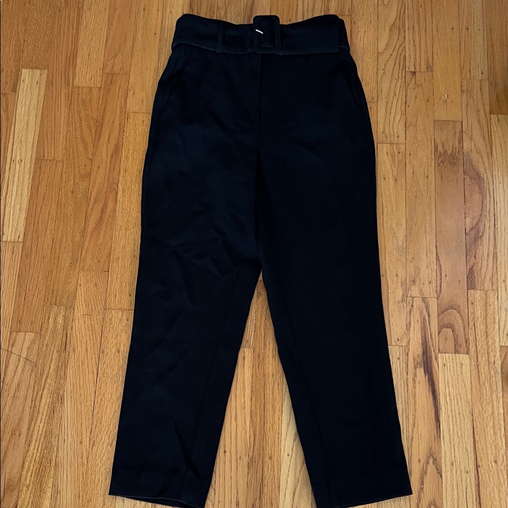 EUC! Aritzia Babaton Mayne belted black trouser dress pants 0